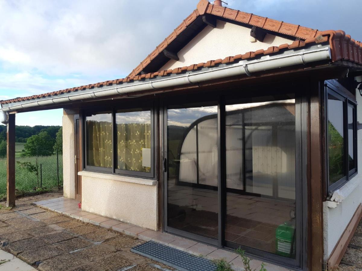 Maison A La Campagne Avec Piscine Flayat Kültér fotó